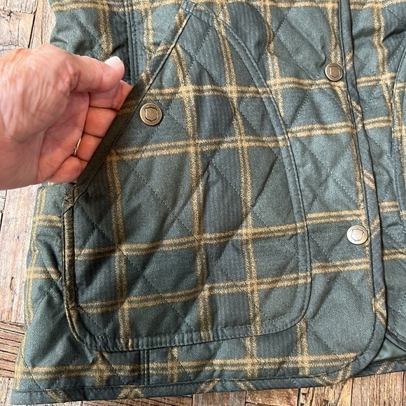 Eddie Bauer Sport Plaid Field Vest - Picture 4 of 9